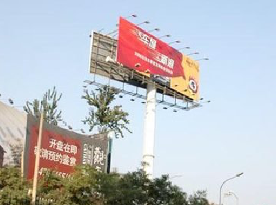 兴国户外广告怎么做才能让人一眼记住？